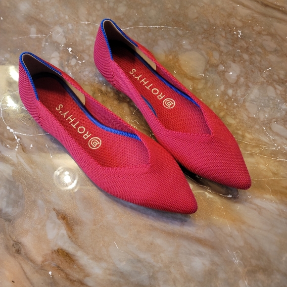 "The Point" Chile Red Rothy's - Picture 5 of 5